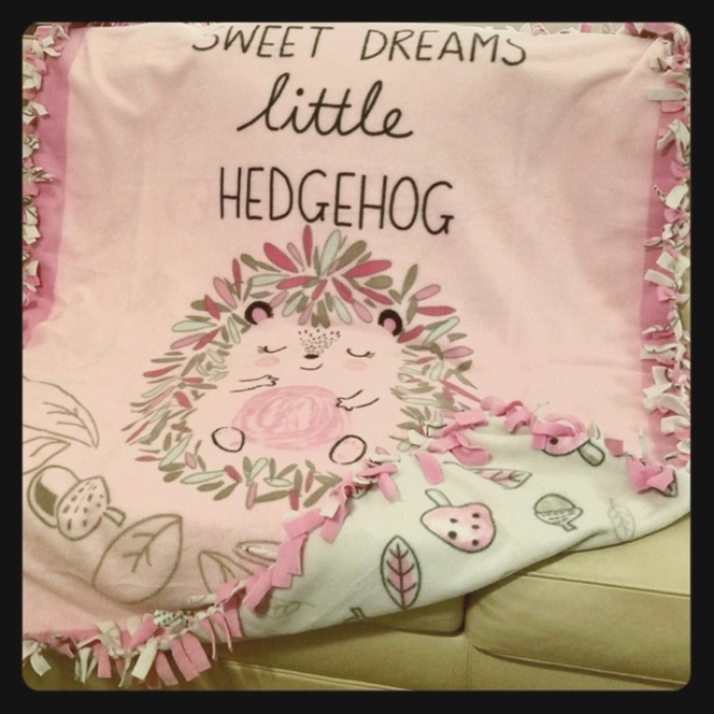 New, hedgehog blanket - Picture 7 of 7